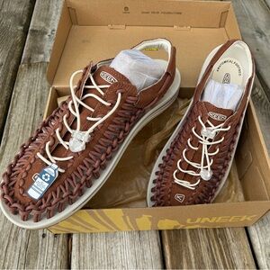 KEEN Mens Canvas Sandals 11.5